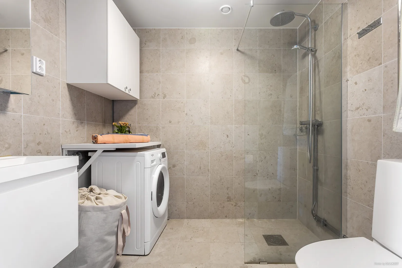 Bostadsrätt, Perrongvägen 25, Roslags Näsby - RN3 Stationen, Täby