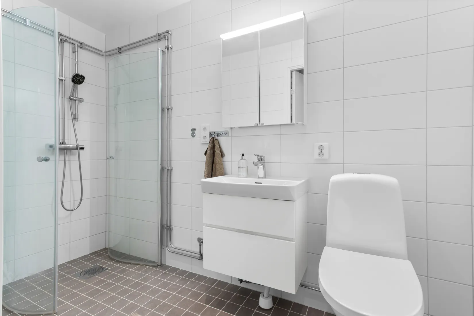 Bostadsrätt, Lomvägen 41, Kärrdal, Sollentuna