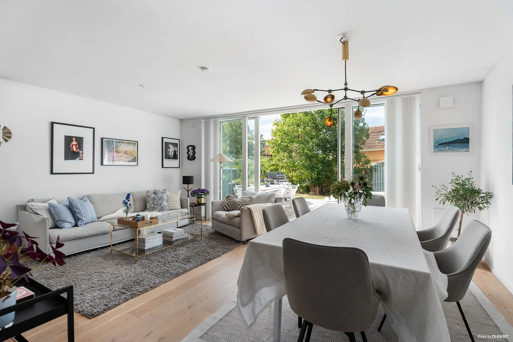 Radhus, Vasavägen 21b, Täby Kyrkby, Täby