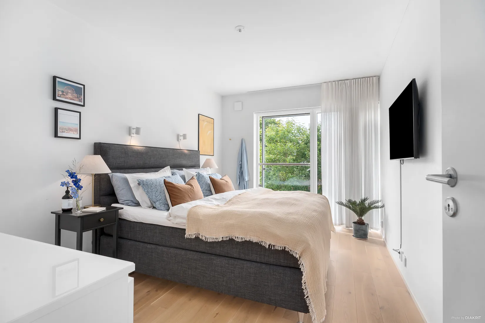 Radhus, Vasavägen 21b, Täby Kyrkby, Täby