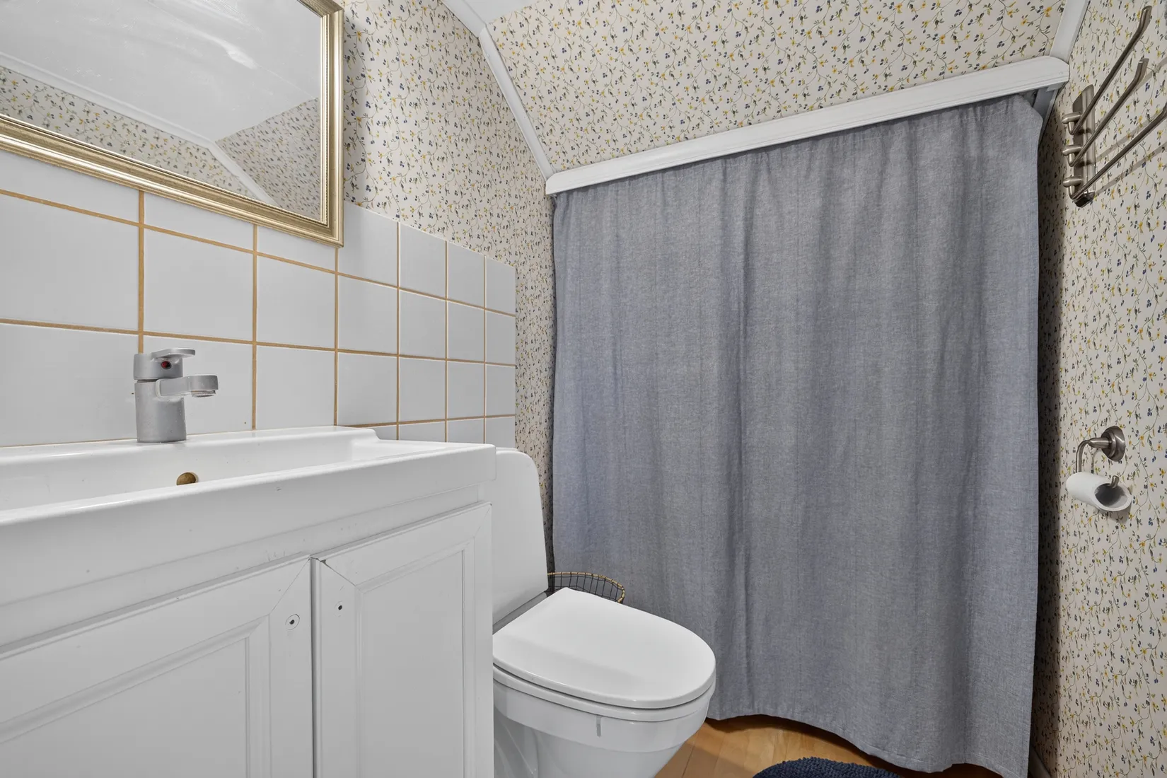 Villa, Gärdesvägen 8, Vintrosa, Örebro