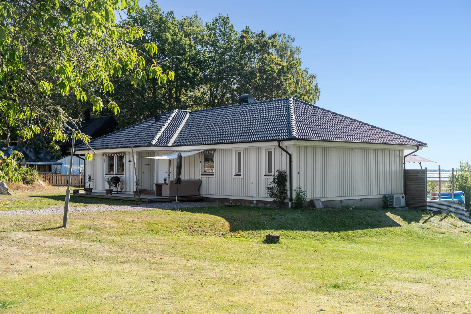 Villa, Hallby 267, Vänersnäs, Vänersborg