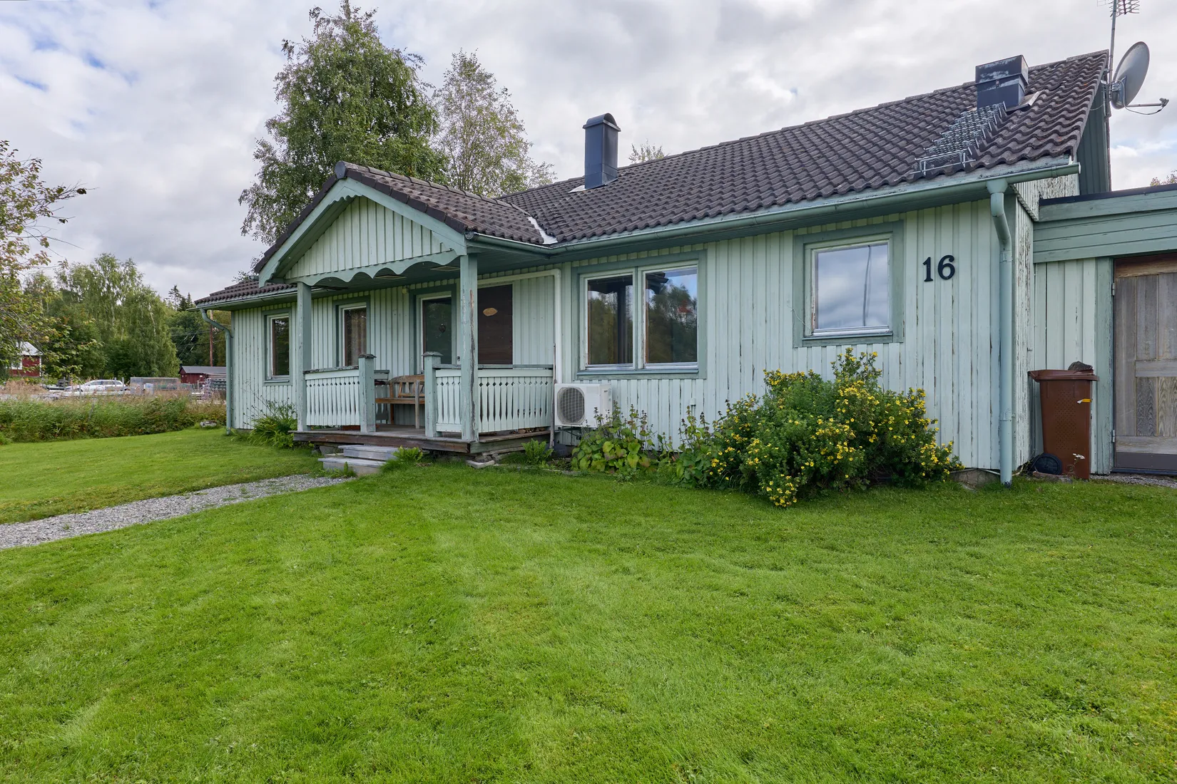 Villa, Thunellvägen 16, Rätan, Berg