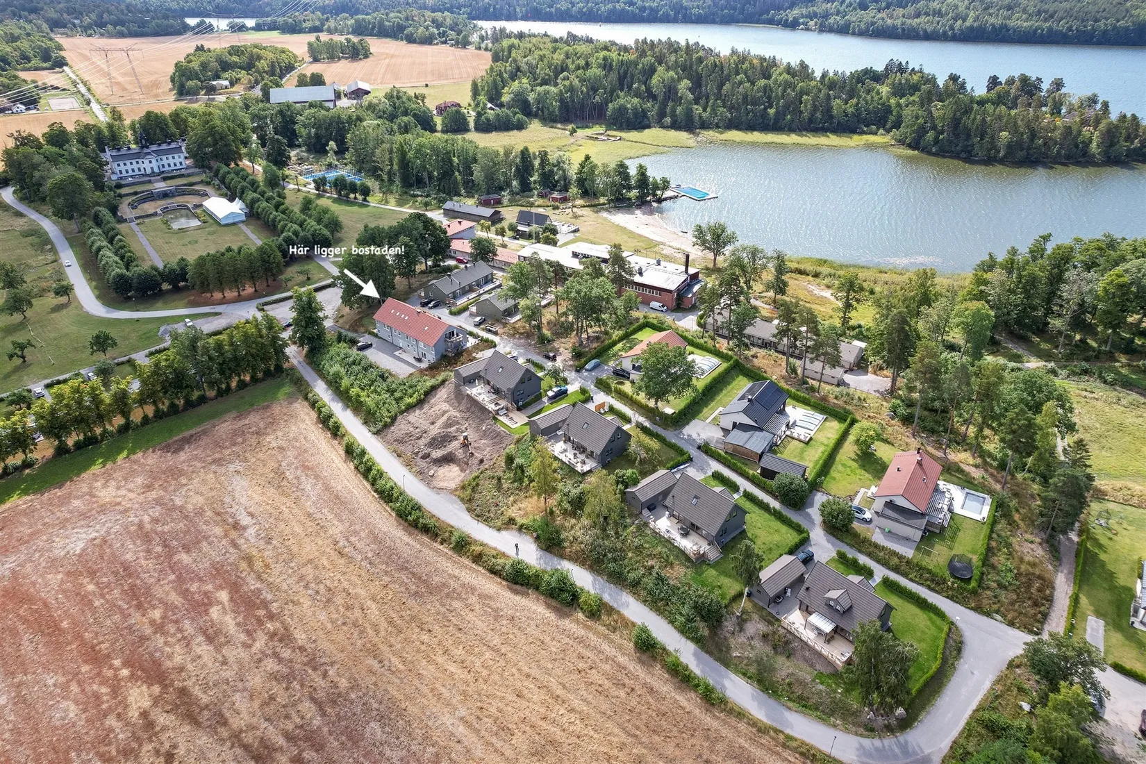 Bostadsrätt, Kaggeholm 14, högst upp!, Helgö / Kaggeholms Slottsby, Ekerö