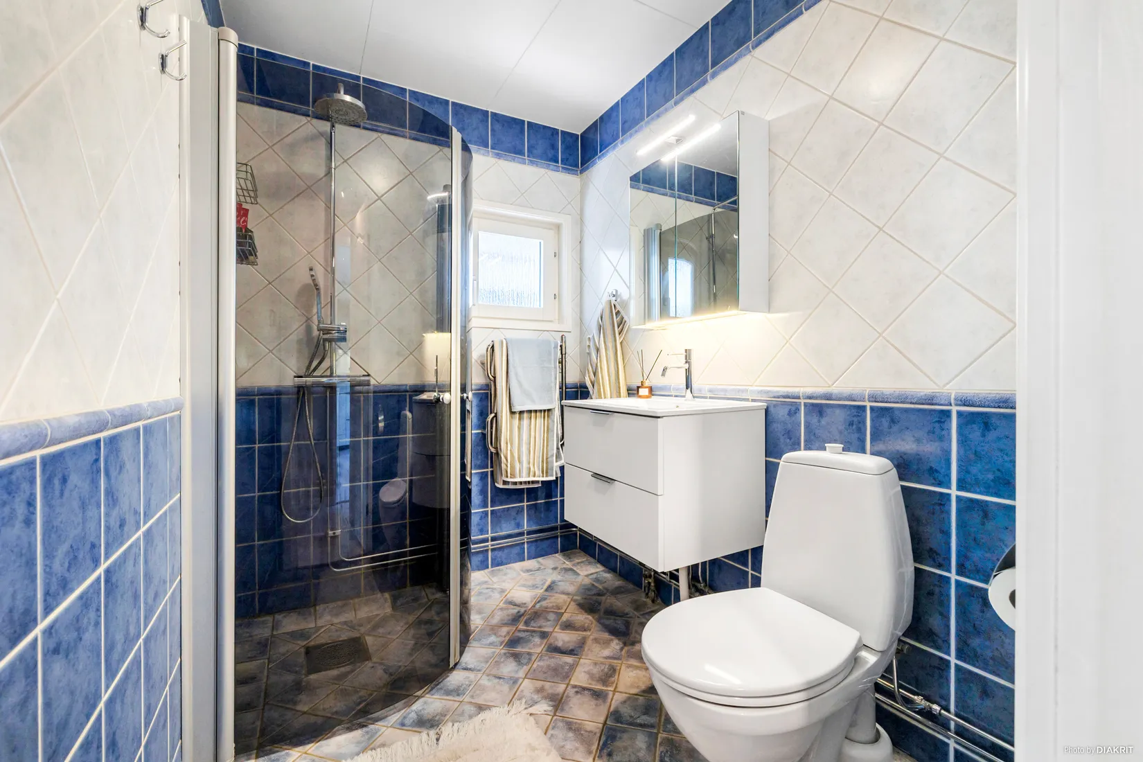 Radhus, Fortvägen 14, Gribbylund, Täby
