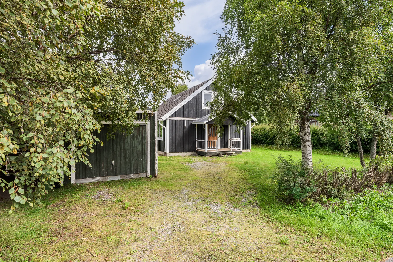 Villa, Klövervägen 13, Berg