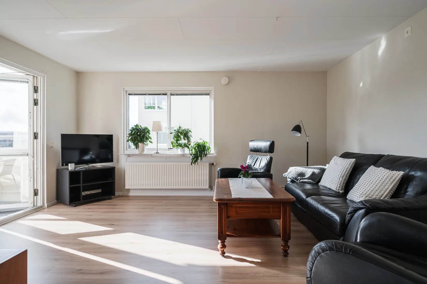 Bostadsrätt, Tallåsgatan 1, Kinna, Mark