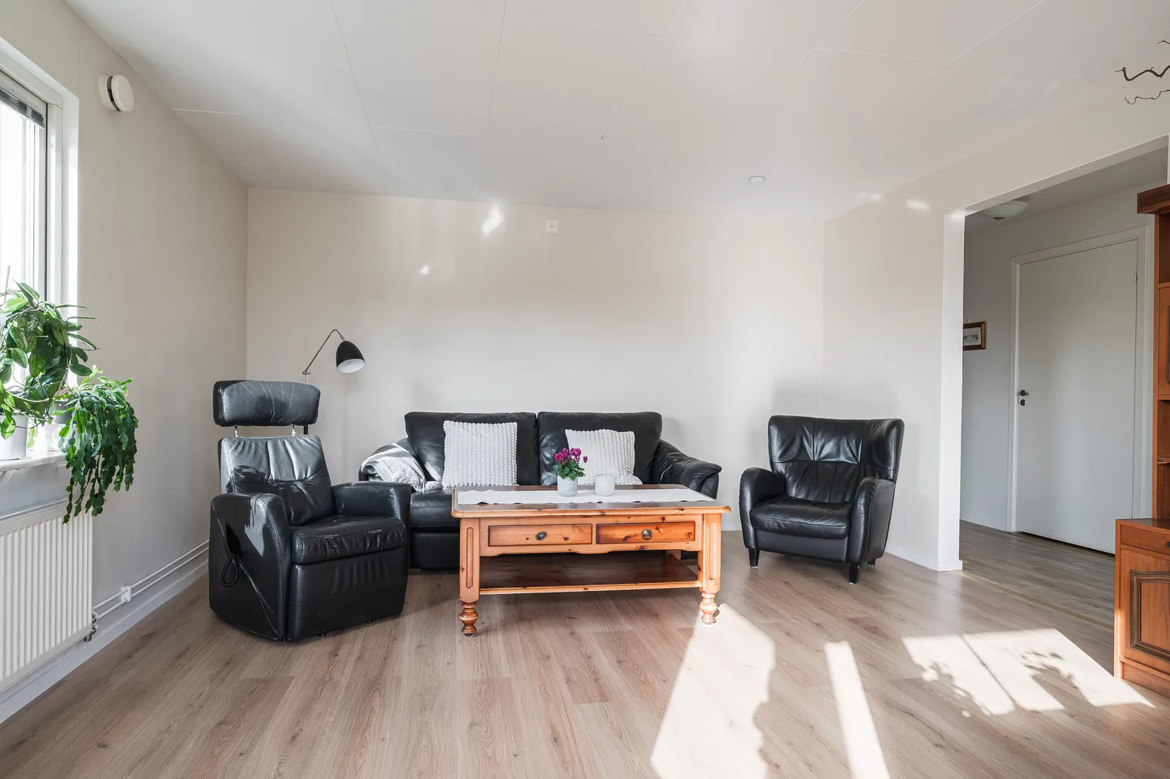 Bostadsrätt, Tallåsgatan 1, Kinna, Mark