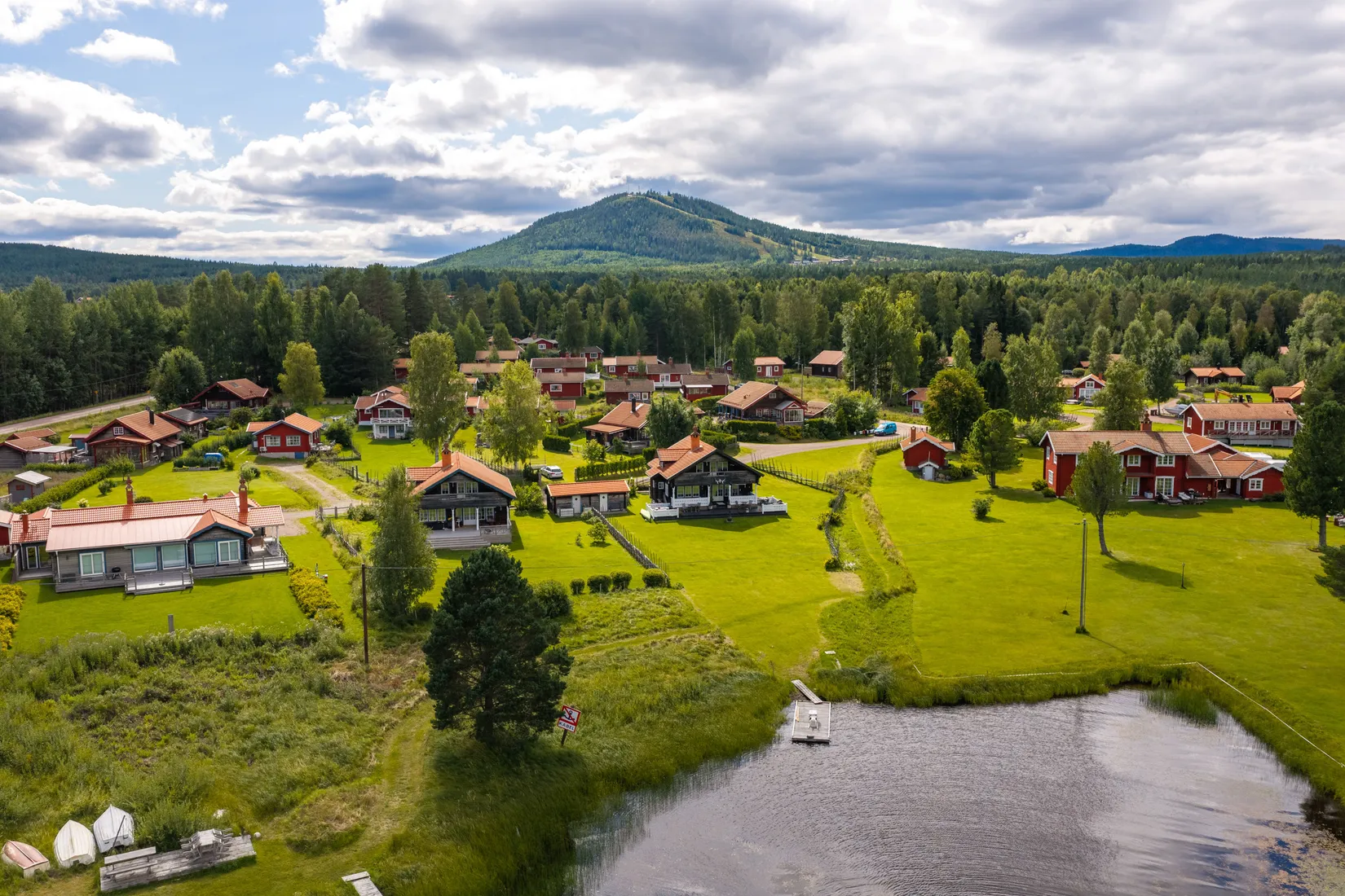 Villa, Gladvägen 2, Gesunda, Mora