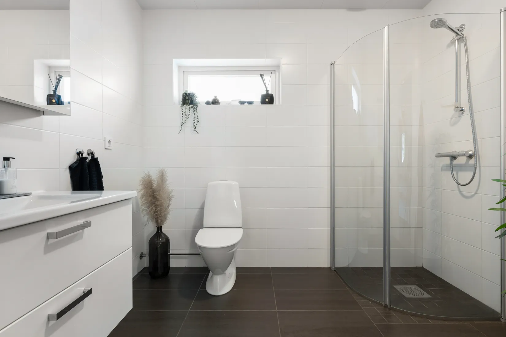 Villa, Skarphedens väg 9A, Glömsta, Huddinge