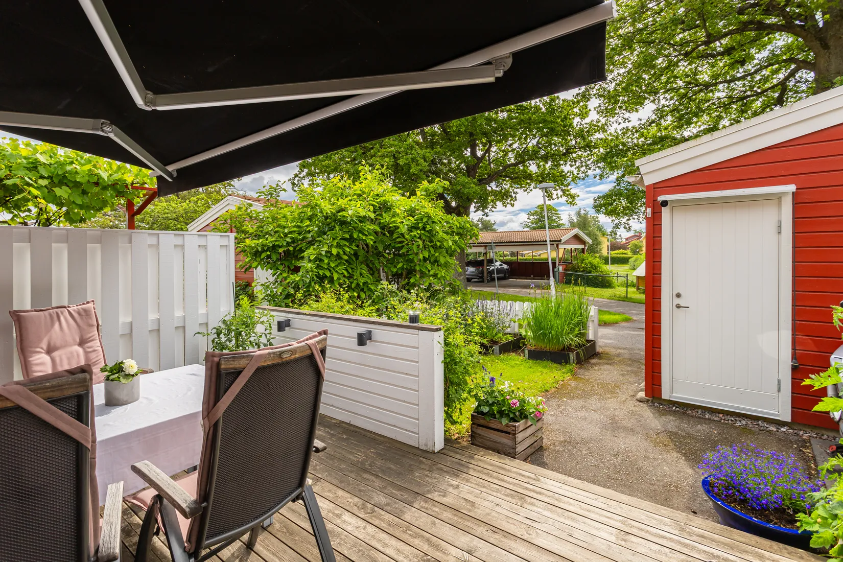 Radhus, Mäster Henriks Allé 21, Viby, Sollentuna