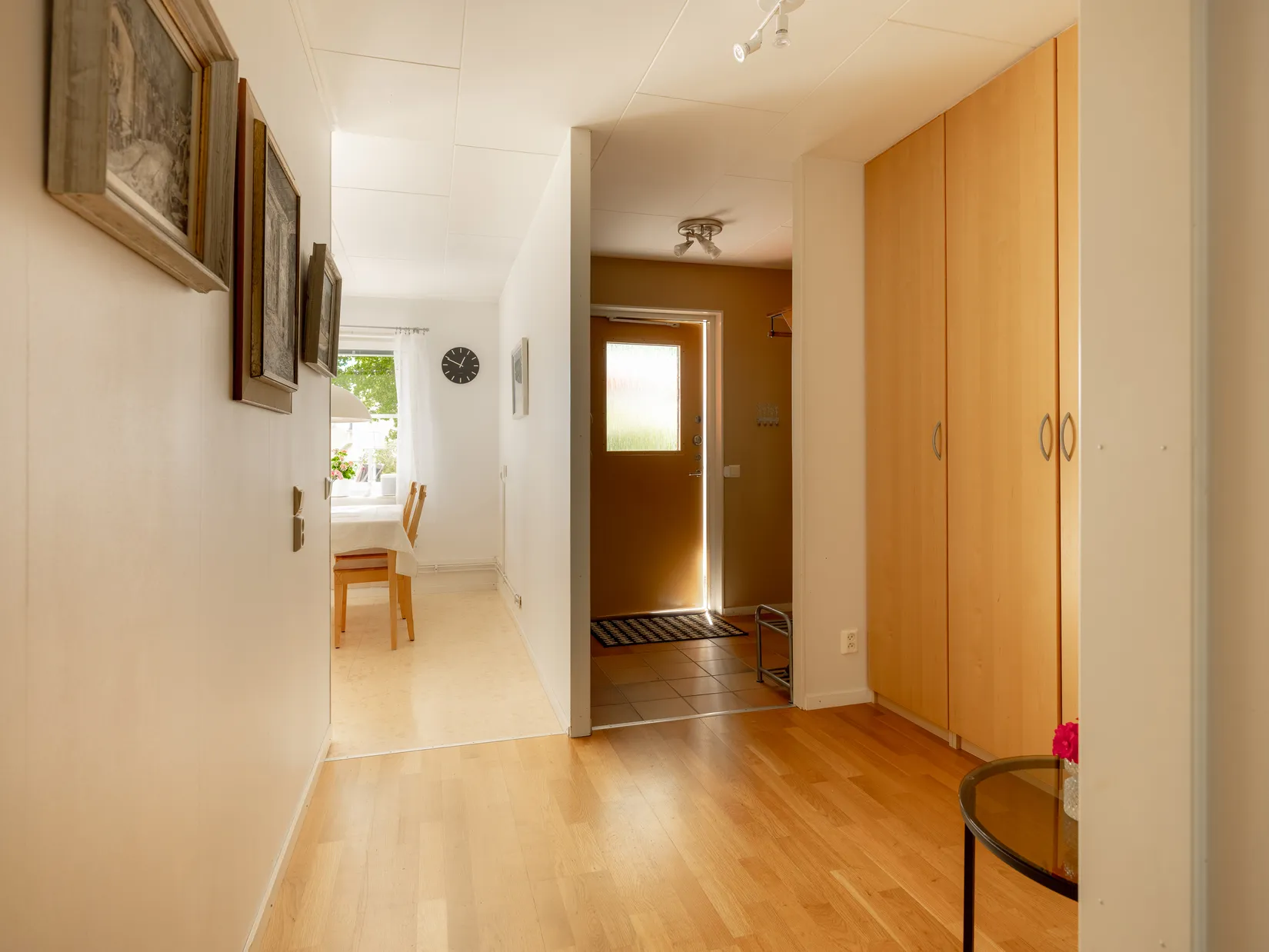 Radhus, Mäster Henriks Allé 21, Viby, Sollentuna