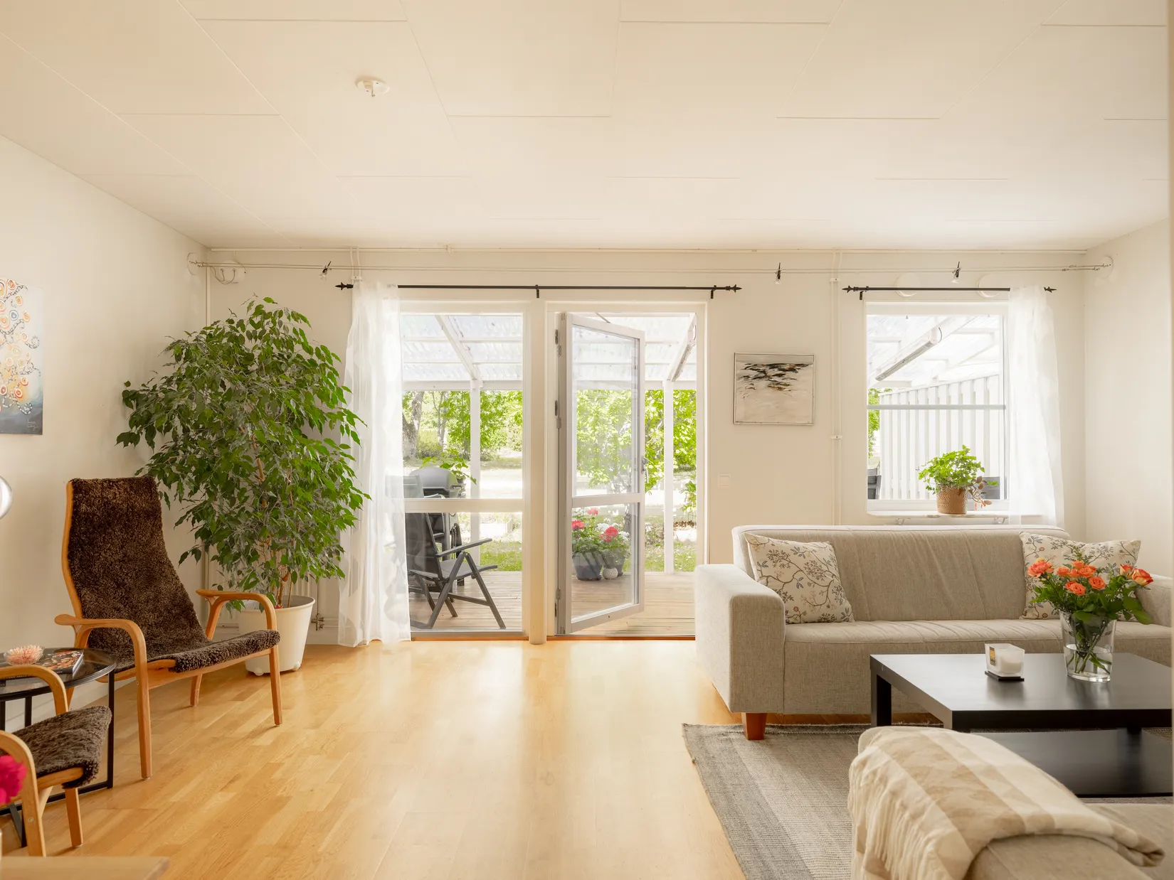 Radhus, Mäster Henriks Allé 21, Viby, Sollentuna
