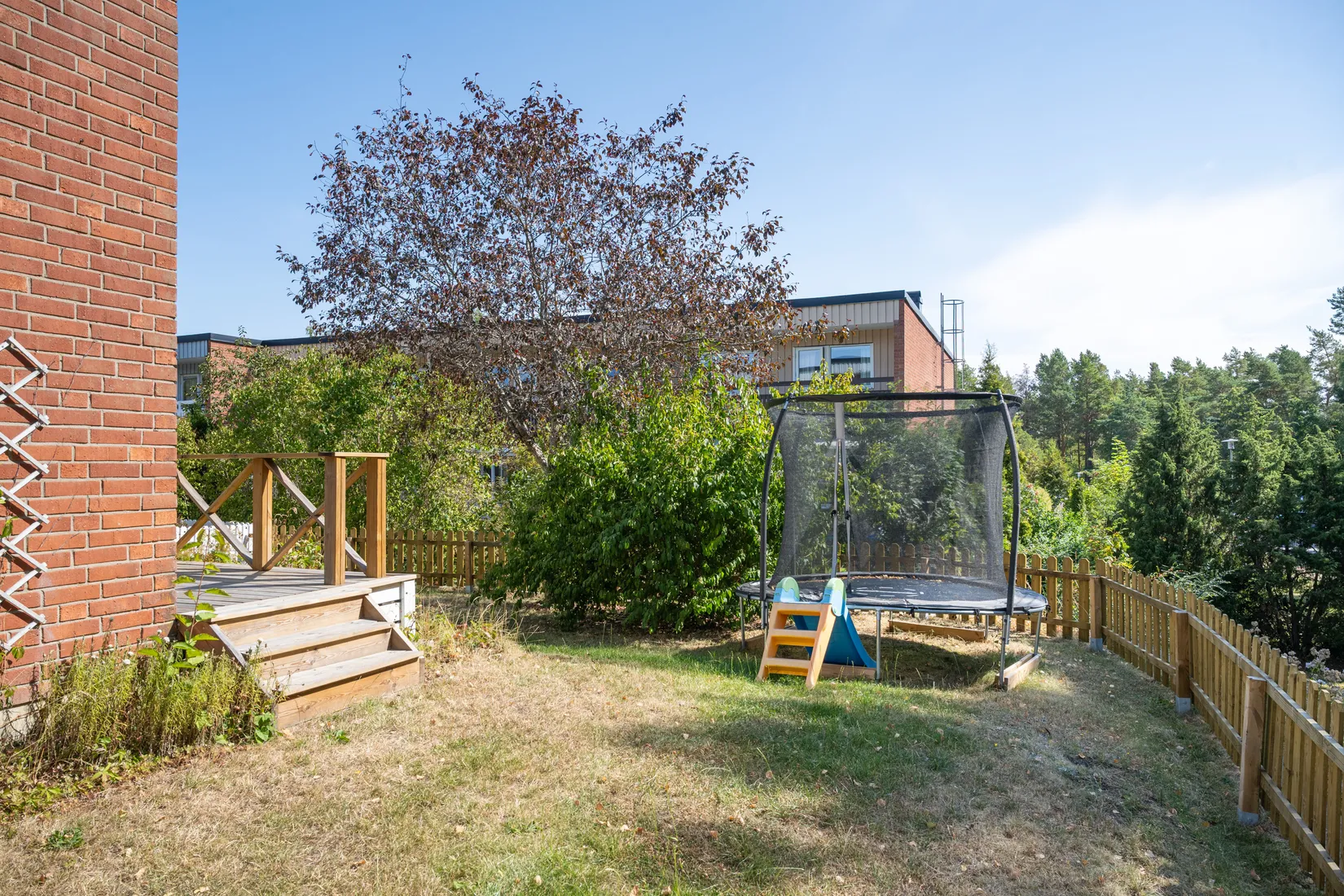 Radhus, Vallbyvägen 56E, Stadsskogen, Strängnäs