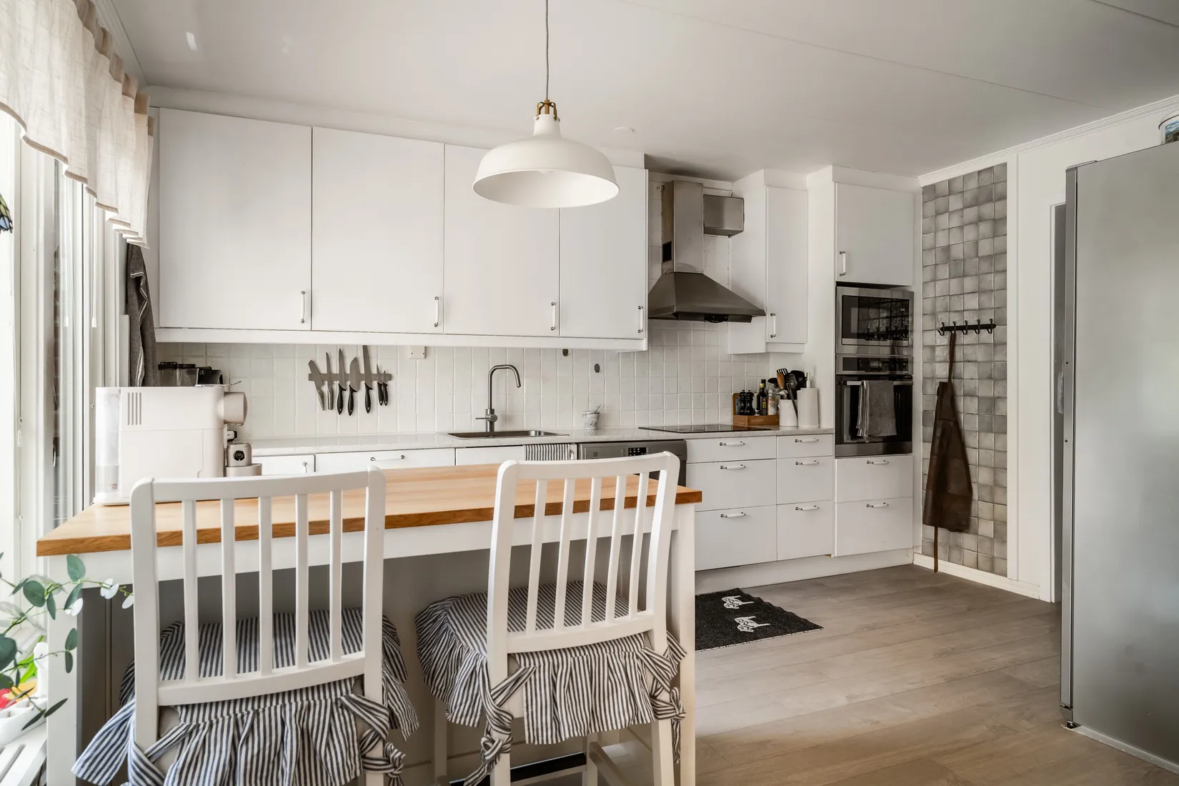 Radhus, Vallbyvägen 56E, Stadsskogen, Strängnäs