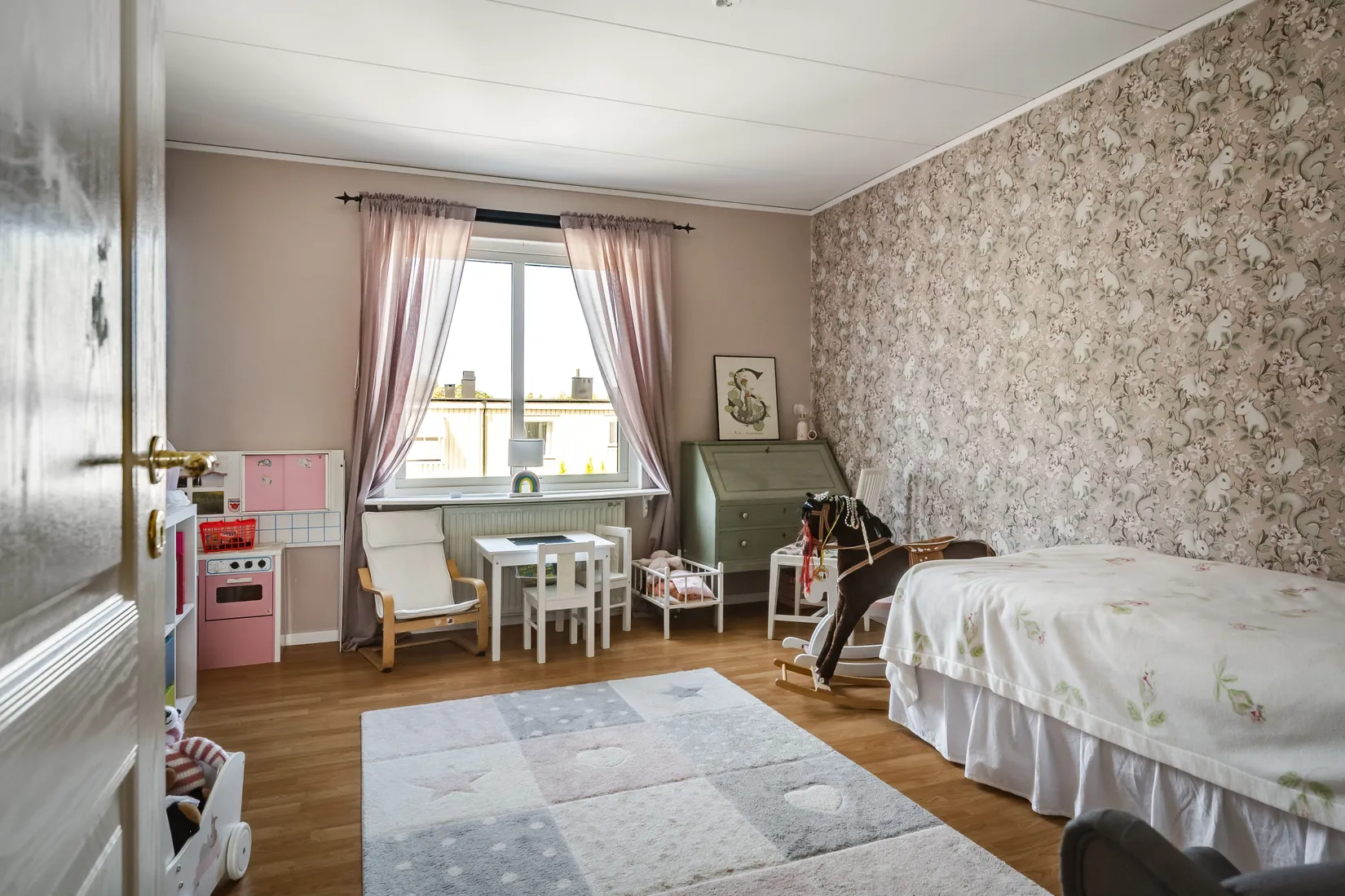 Radhus, Vallbyvägen 56E, Stadsskogen, Strängnäs