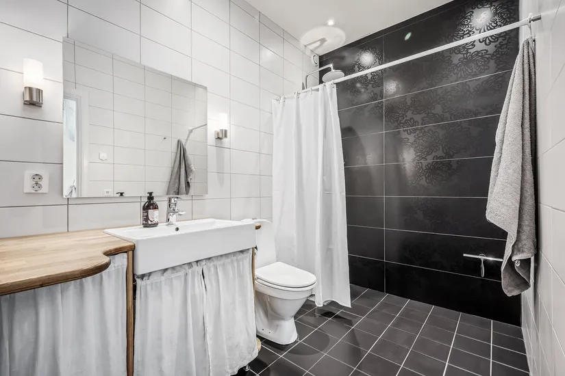 Villa, Gamla Lyckebyvägen 42, Haninge