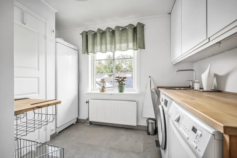Villa, Gamla Lyckebyvägen 42, Haninge