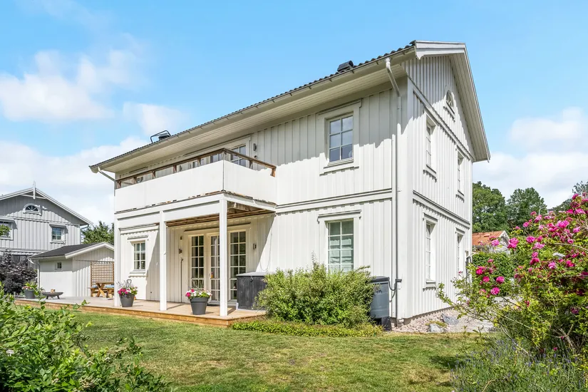 Villa, Gamla Lyckebyvägen 42, Haninge