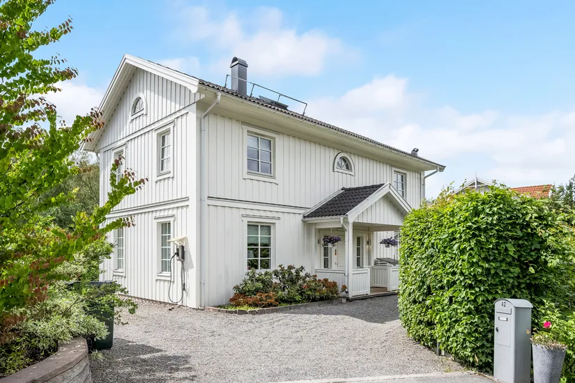 Villa, Gamla Lyckebyvägen 42, Haninge