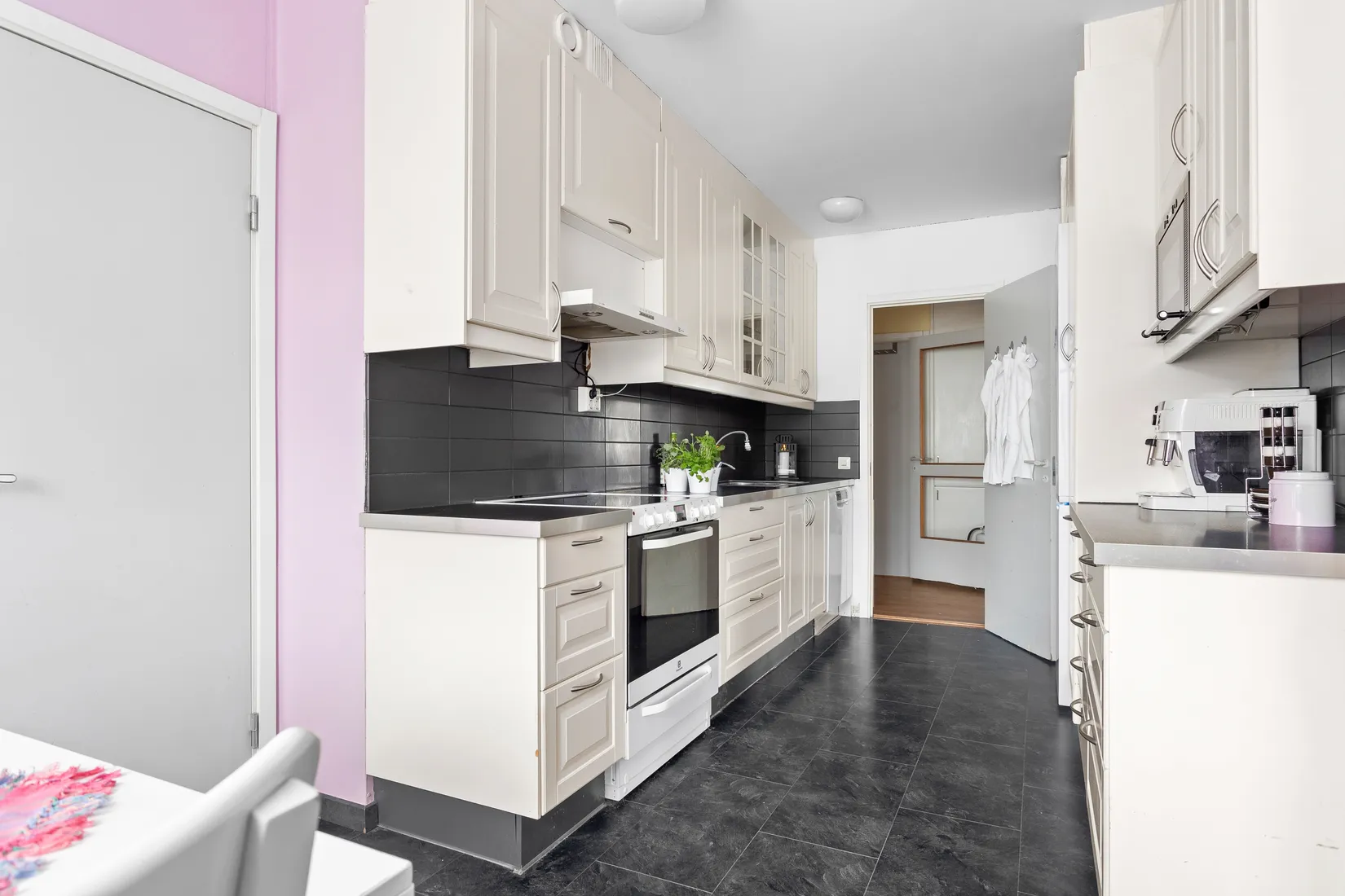Bostadsrätt, Sotingeplan 22, 2tr, Tensta, Stockholm