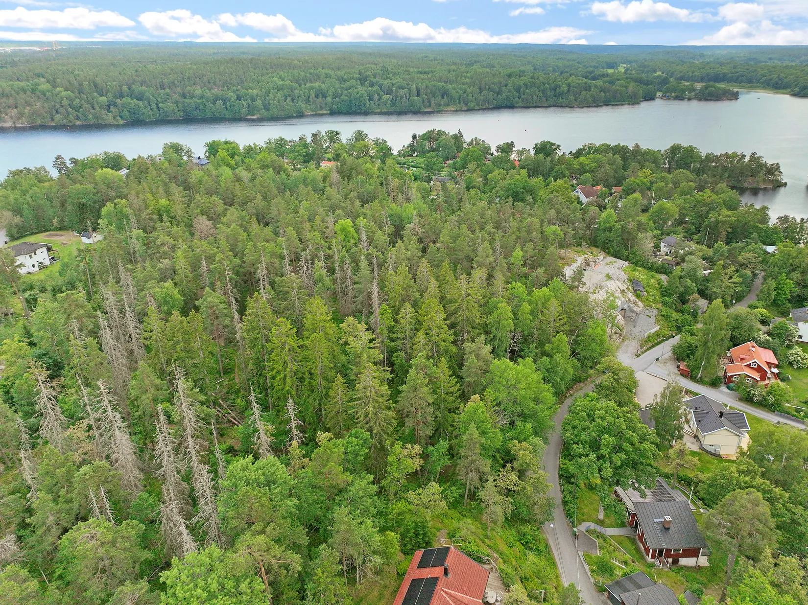 Tomt, Björkallén 40, Fållan, Huddinge