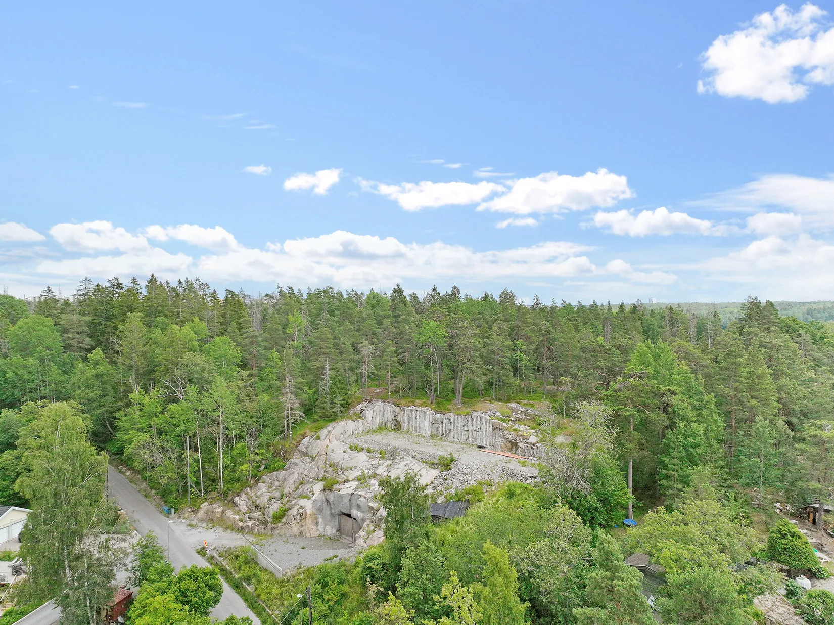 Tomt, Björkallén 40, Fållan, Huddinge