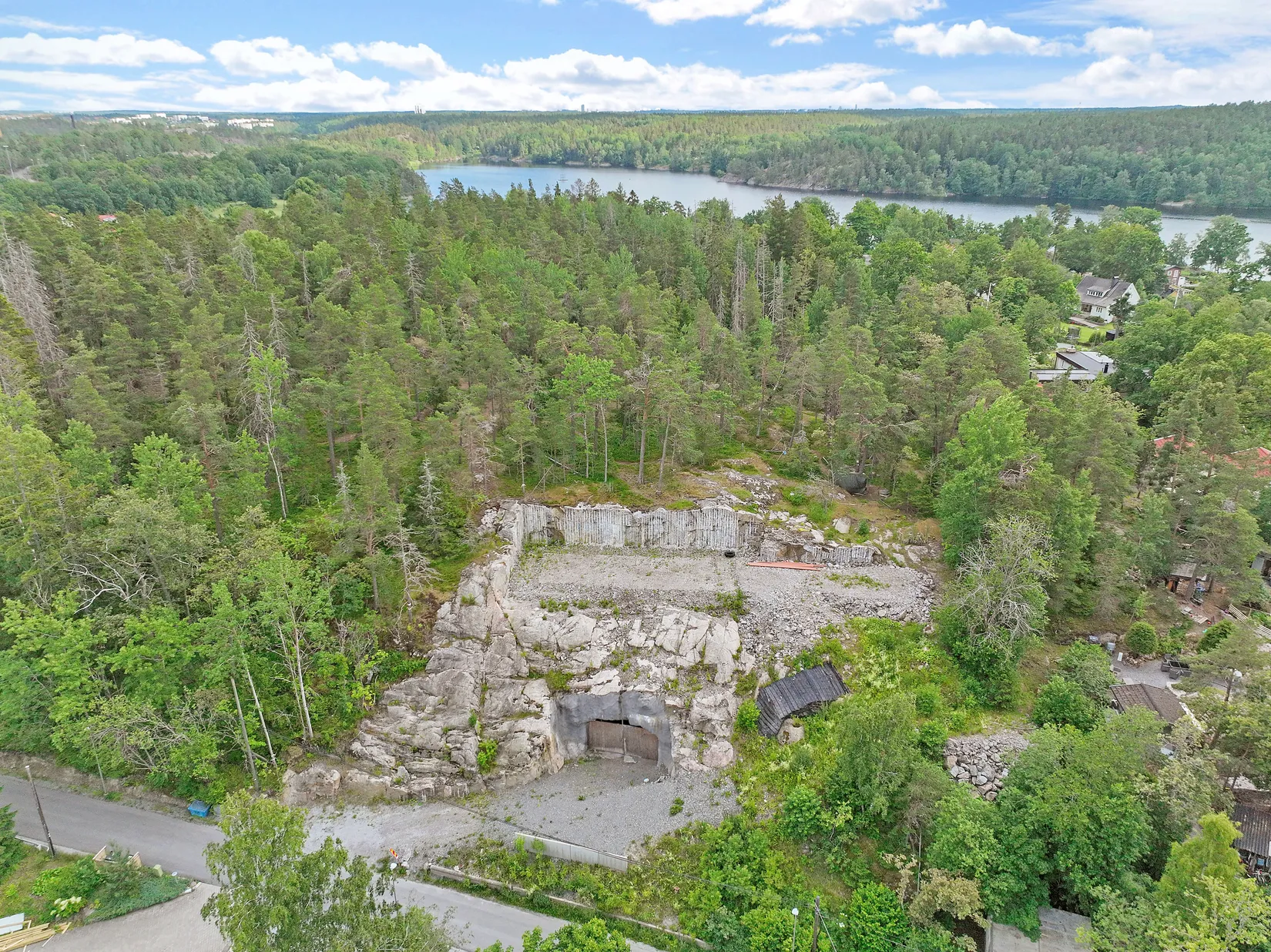 Tomt, Björkallén 40, Fållan, Huddinge