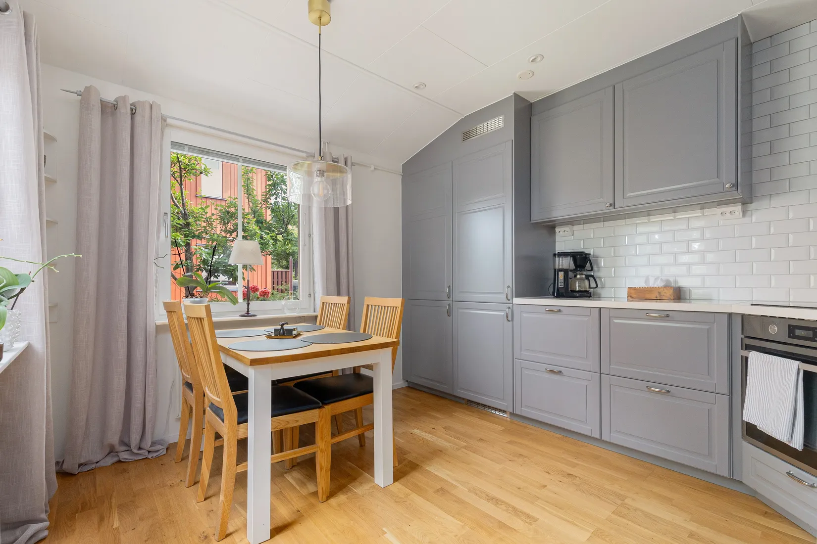 Radhus, Läktvägen 51, Vendelsö, Haninge