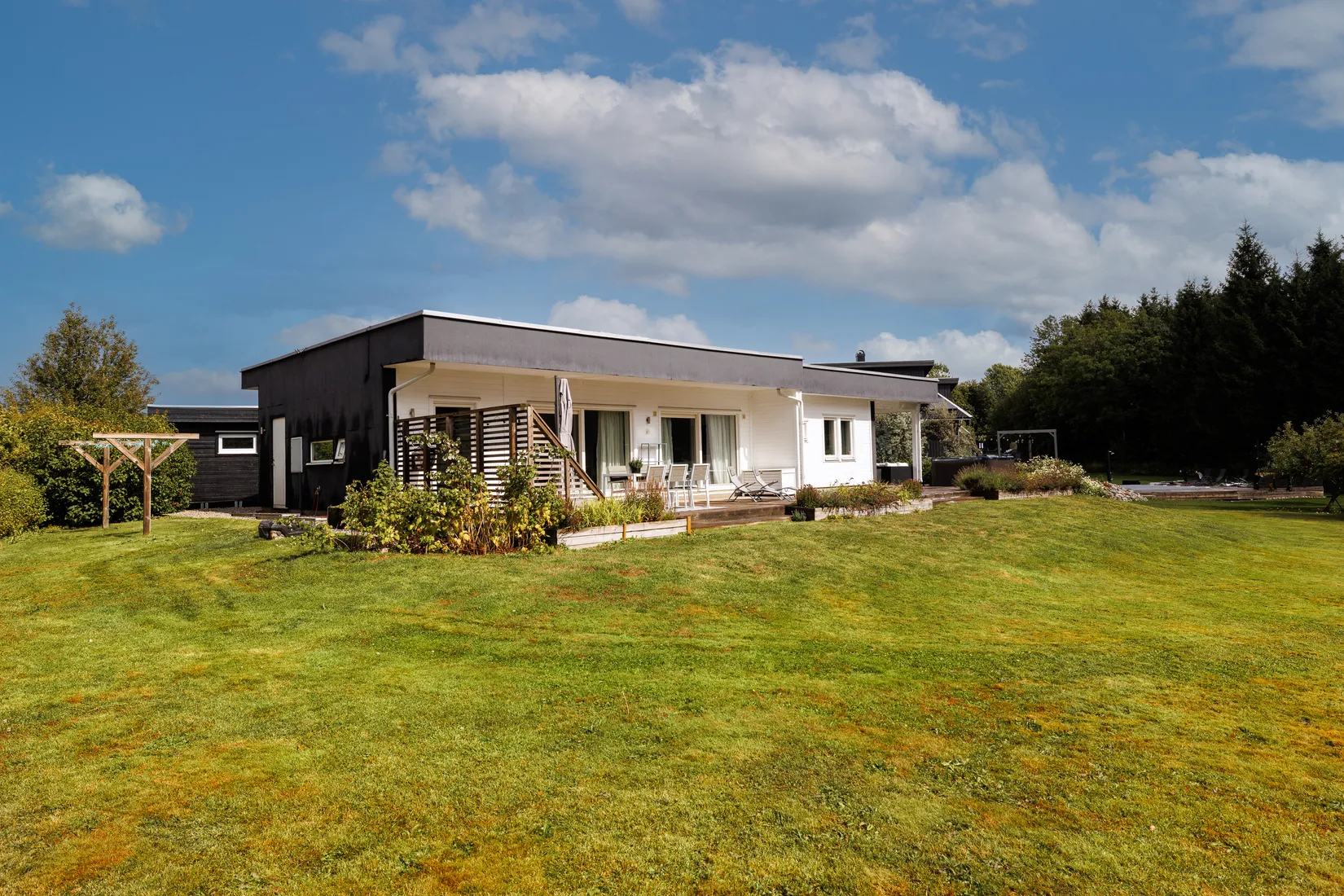 Villa, Carl-Jan Granqvist väg 12, Lanna, Lekeberg