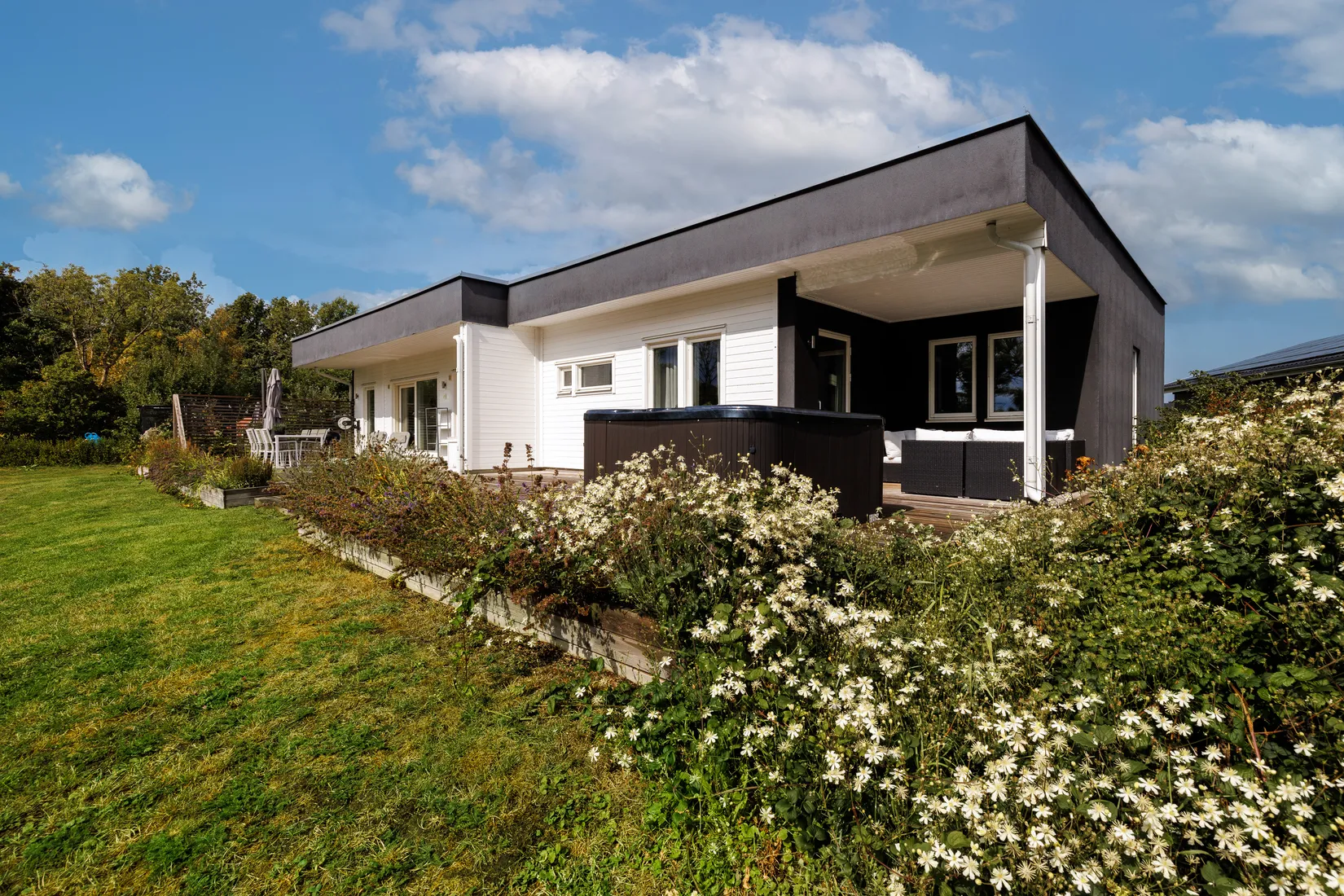 Villa, Carl-Jan Granqvist väg 12, Lanna, Lekeberg