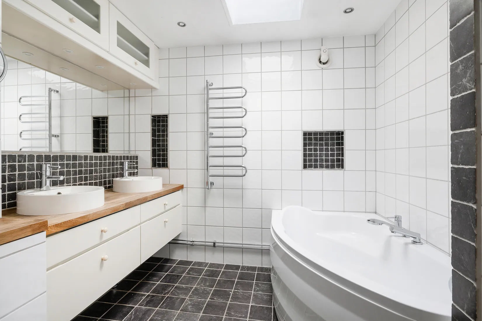 Radhus, Axgatan 4, Sigtuna - Prästängarna, Sigtuna