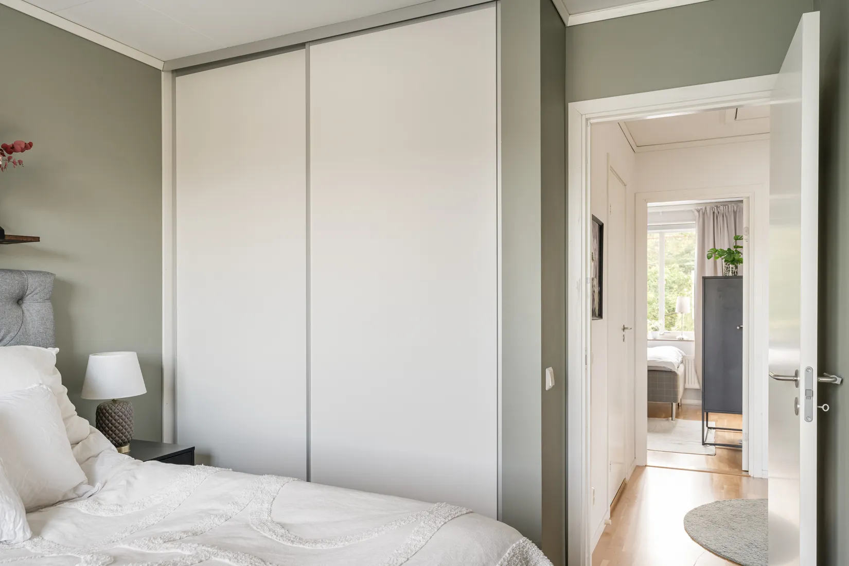 Radhus, Lövsångarvägen 1, Ullna strand, Täby
