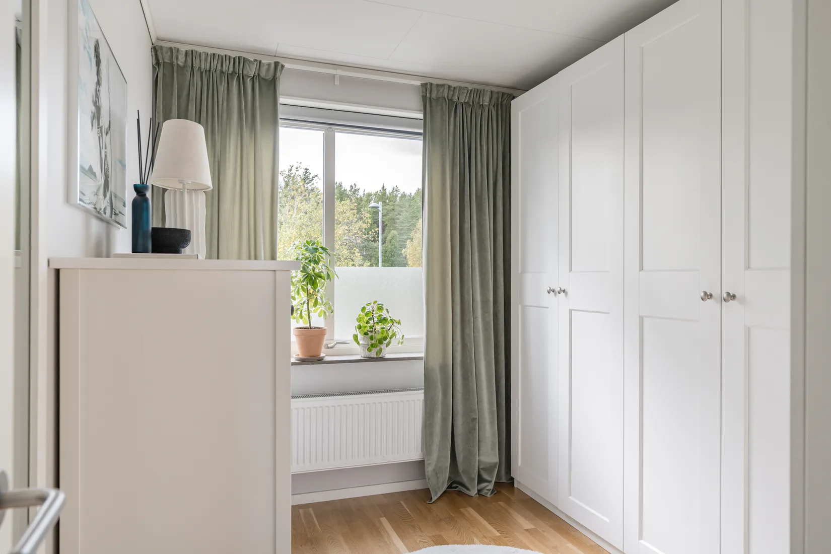 Radhus, Lövsångarvägen 1, Ullna strand, Täby