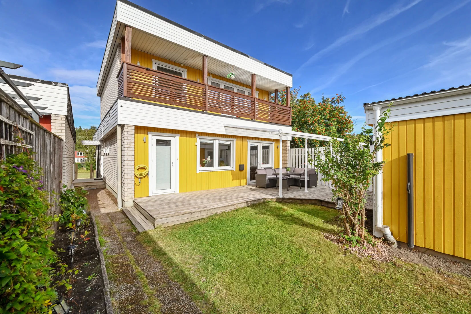 Radhus, Norrsundagränd 22, Brunnby Vik, Upplands Väsby