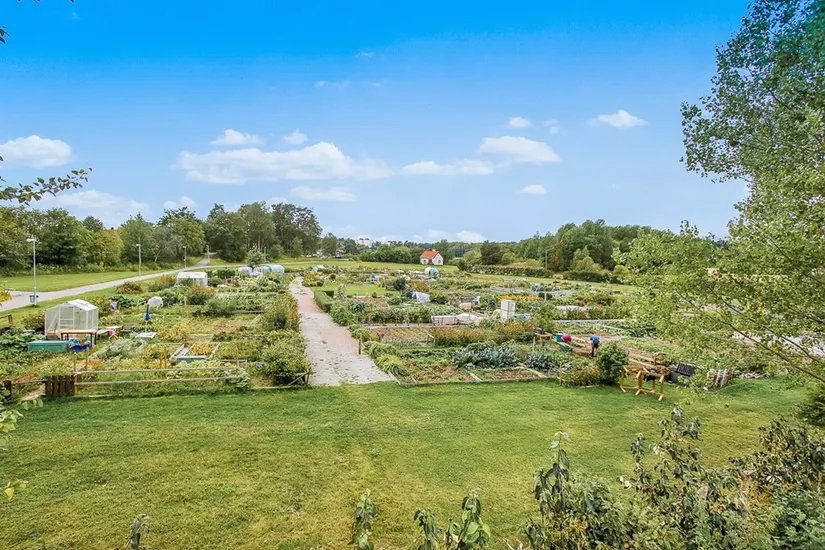 Radhus, Norrsundagränd 22, Brunnby Vik, Upplands Väsby