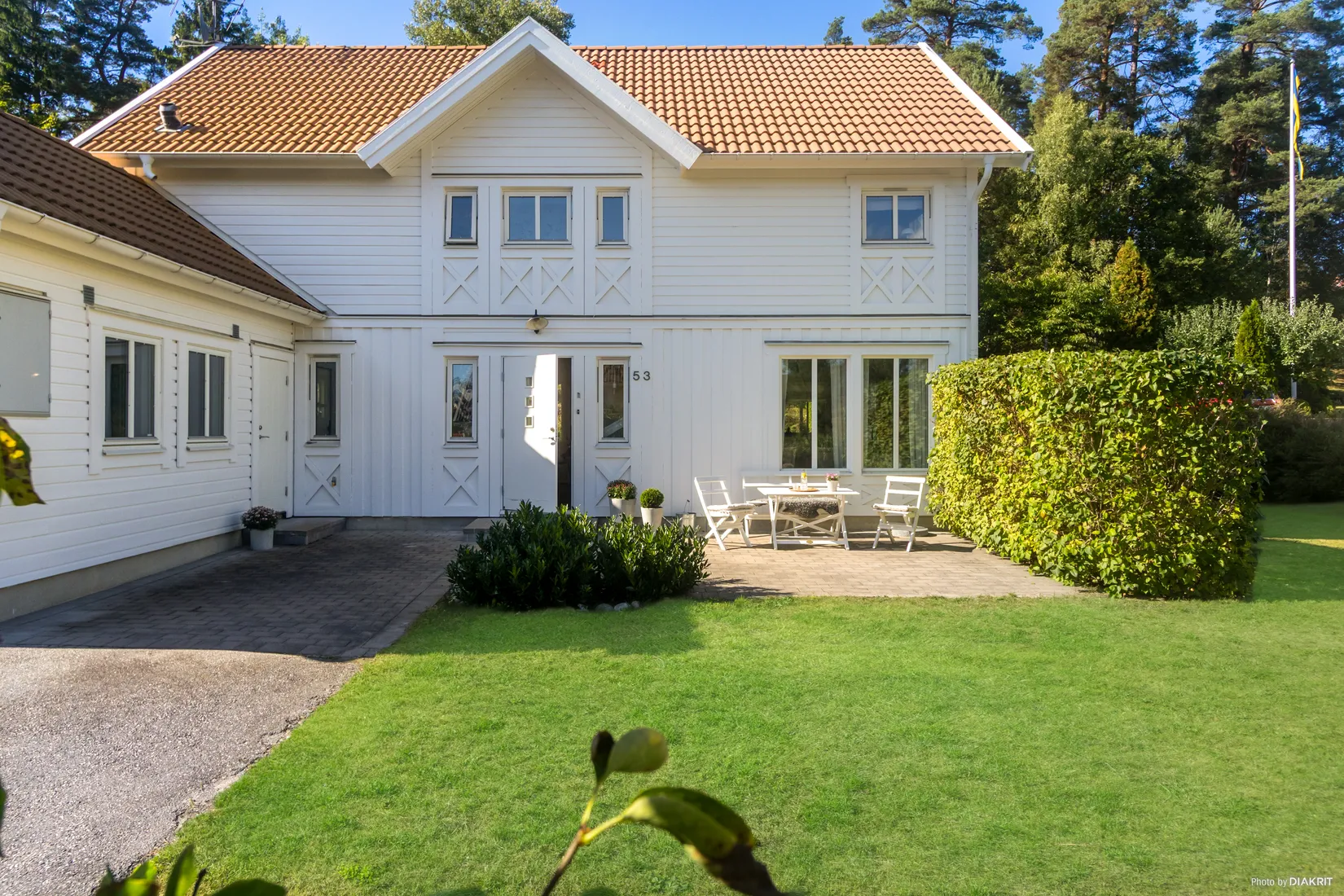 Radhus, Trefaldighetsvägen 53, Gribbylund, Täby