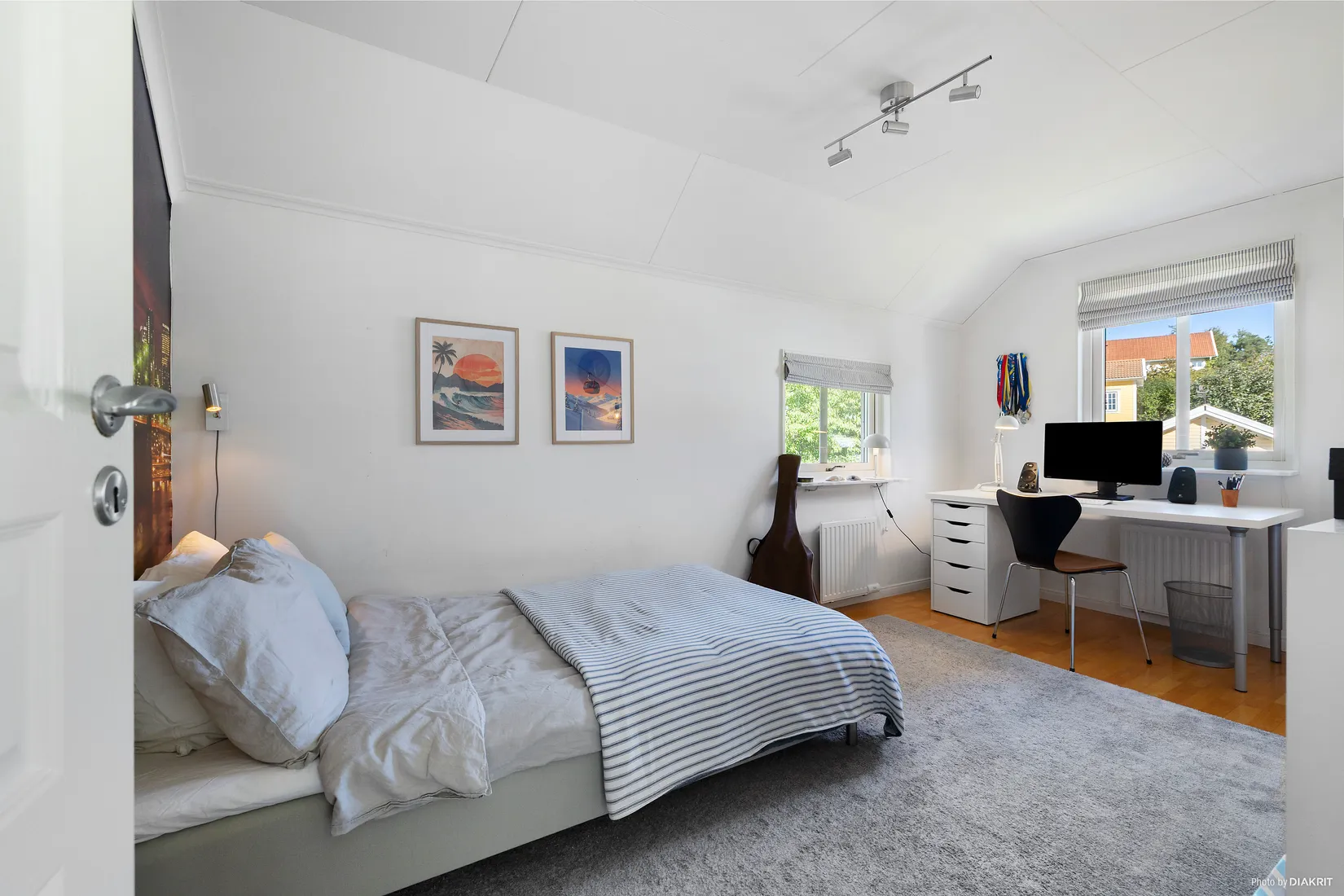 Radhus, Trefaldighetsvägen 53, Gribbylund, Täby