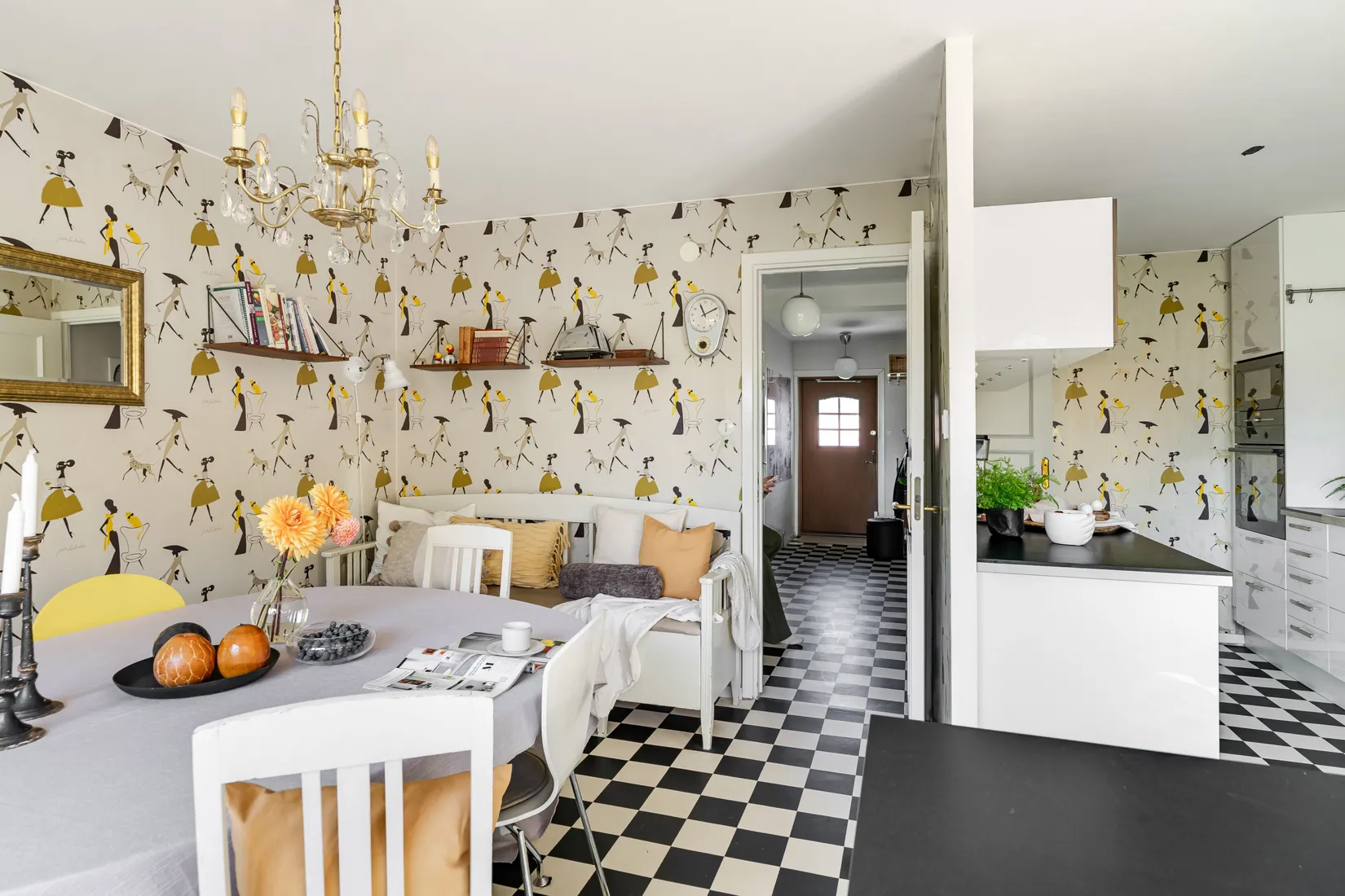 Radhus, Nyponvägen 3J, Fridhem, Gävle