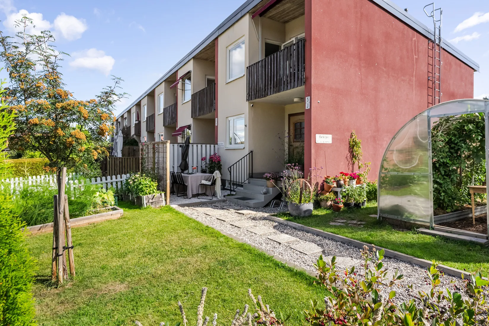 Radhus, Nyponvägen 3J, Fridhem, Gävle