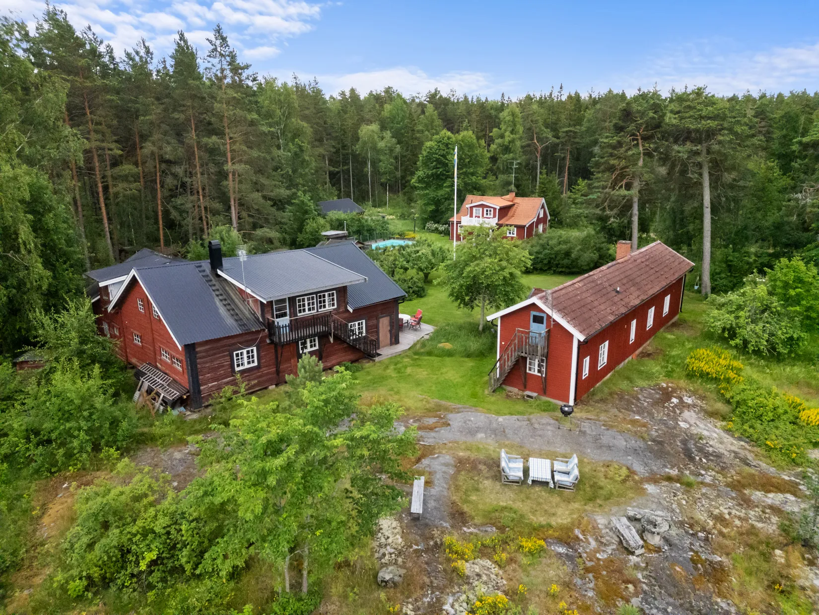 Gård/Skog, Degarövägen 17 och 19, Norrtälje