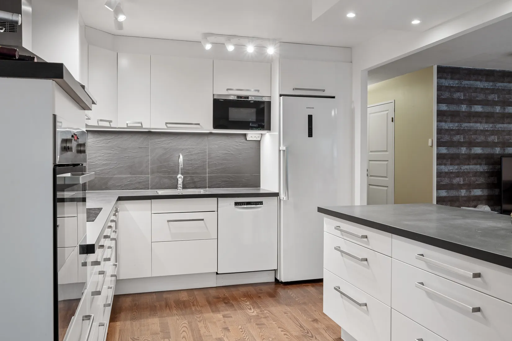 Bostadsrätt, Slånbärsvägen 43, Bollstanäs, Upplands Väsby