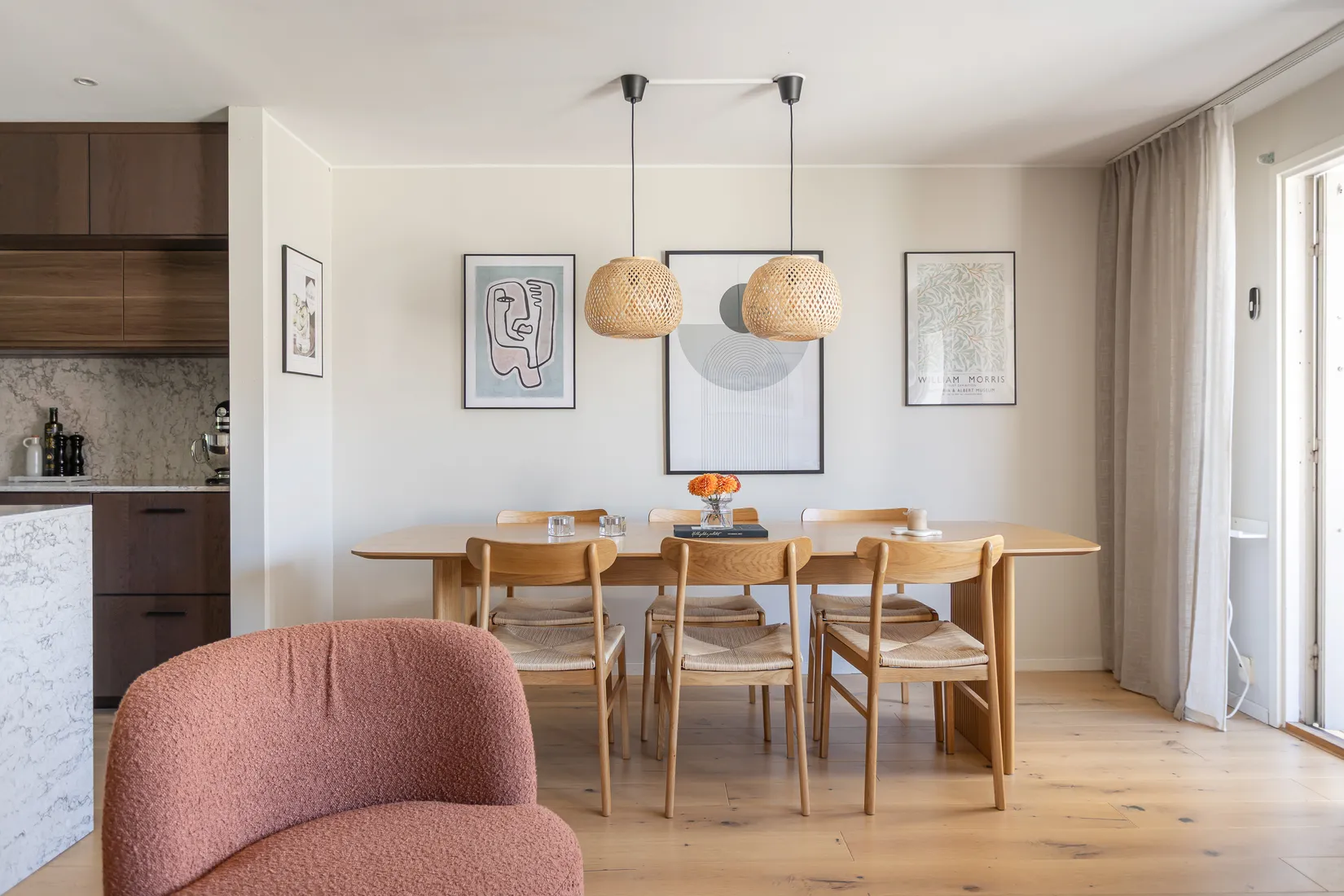 Radhus, Rådjursstigen 27, Töjnan, Sollentuna