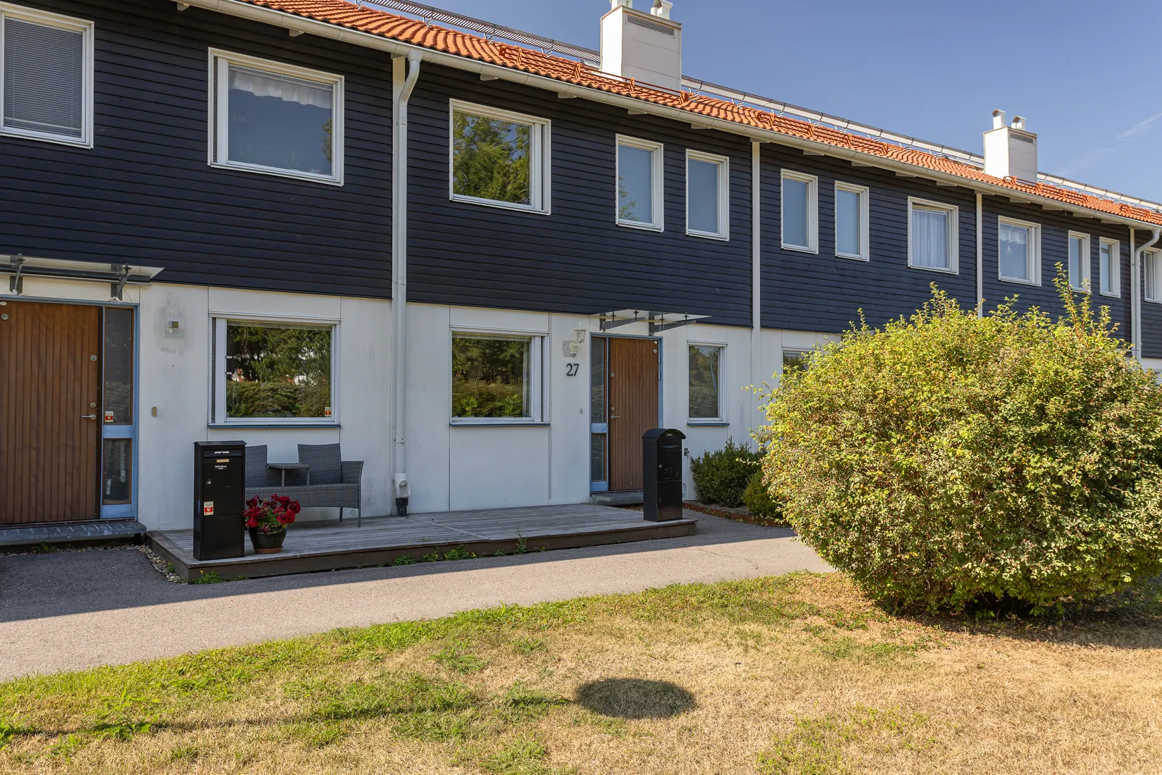 Radhus, Rådjursstigen 27, Töjnan, Sollentuna