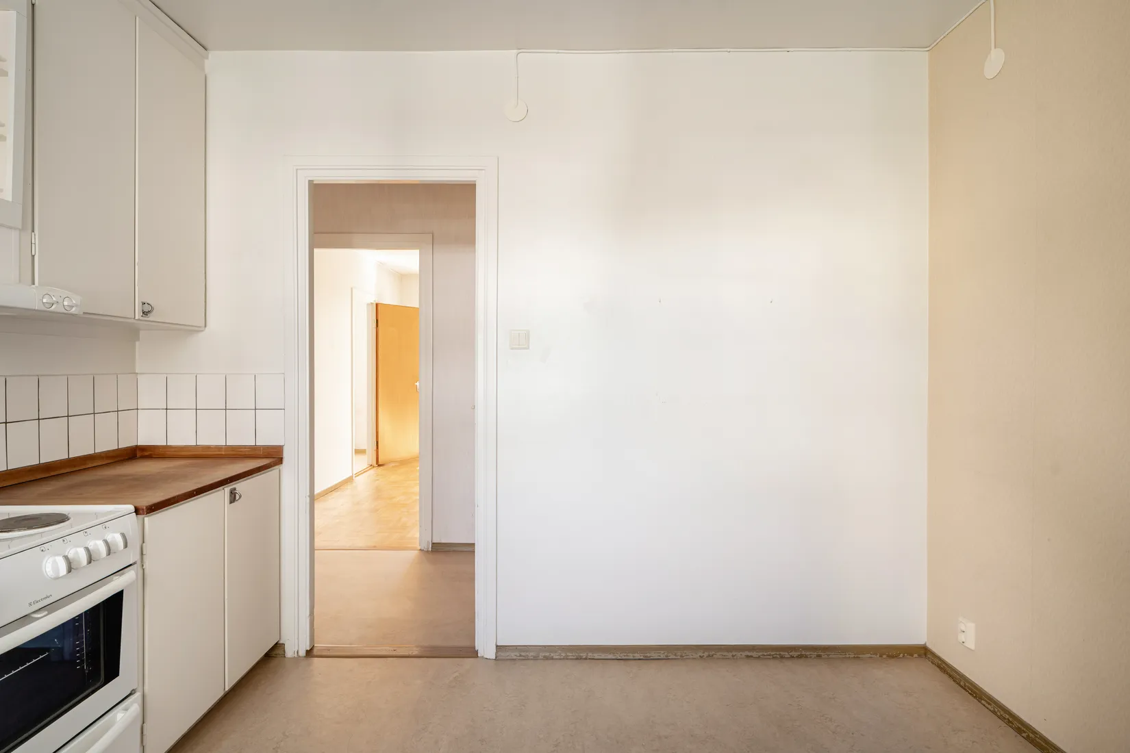 Bostadsrätt, Vittangigatan 3, Vällingby Centrum, Stockholm