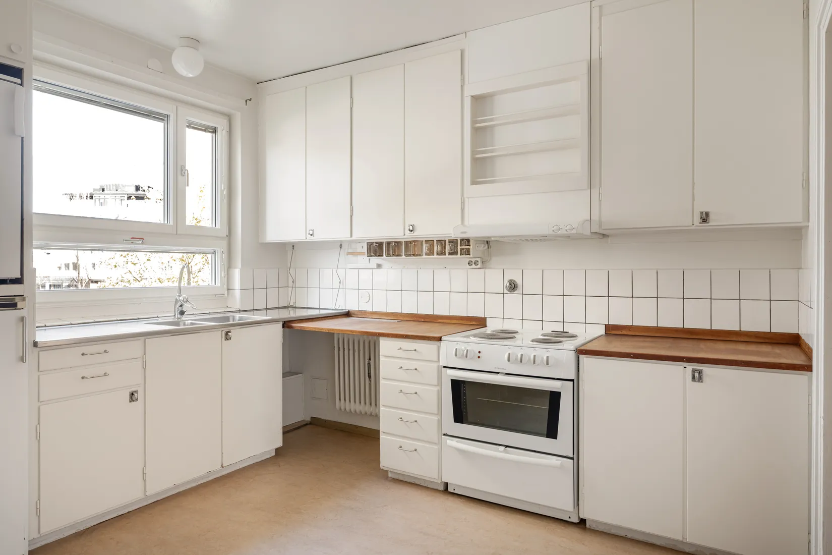 Bostadsrätt, Vittangigatan 3, Vällingby Centrum, Stockholm