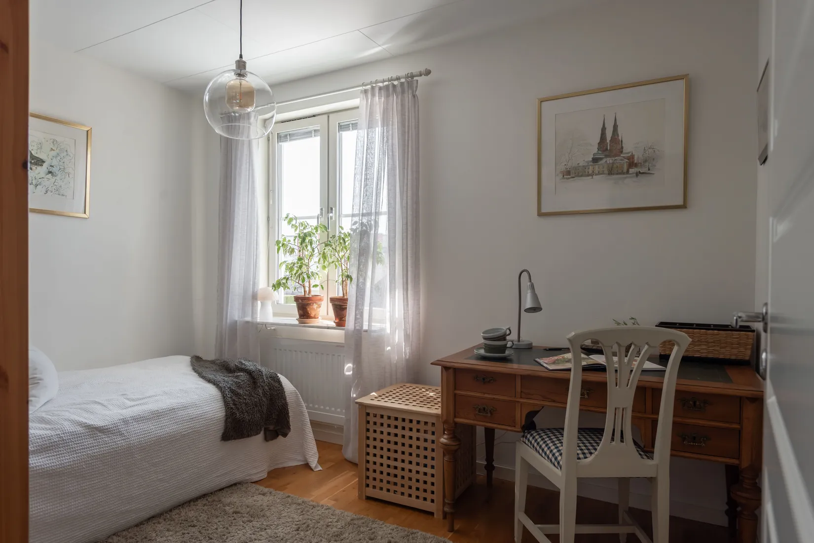 Radhus, Odalgatan 22A, Näsby, Örebro