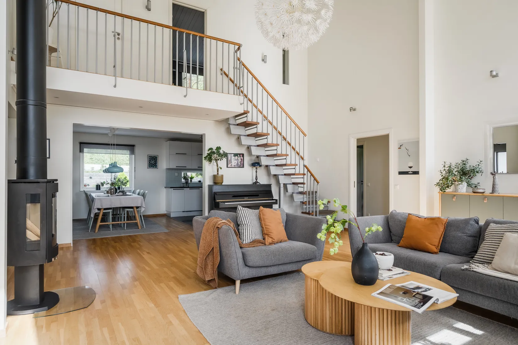 Villa, Övre Hattmursvägen 22, Hille, Gävle