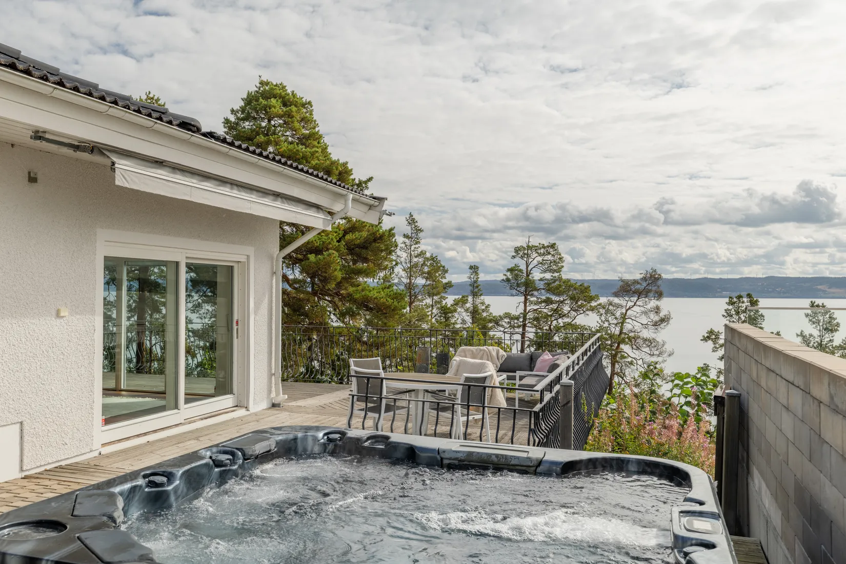 Villa, Övre Berghallavägen 14A, Trånghalla, Jönköping