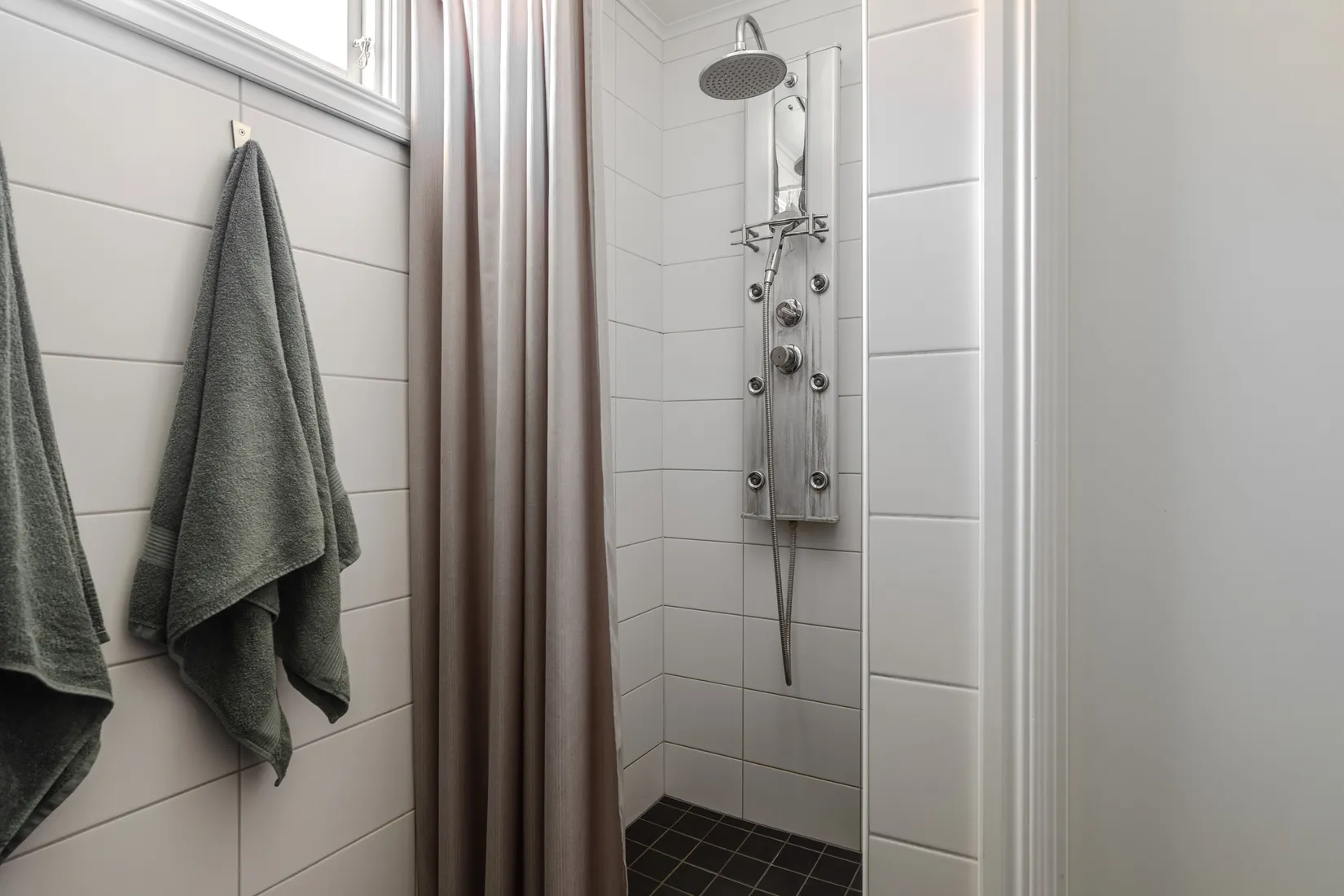 Radhus, Lodjursvägen 14, Tierp